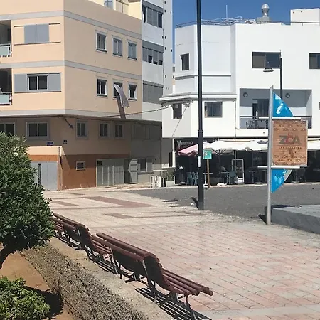 Casa Veronica 7 Atico 아파트 라스 가예타스