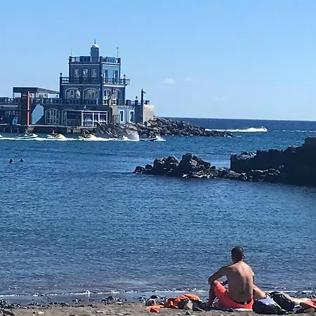 Casa Veronica 7 Atico 아파트 *