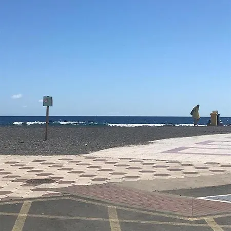 Casa Veronica 7 Atico 아파트 *